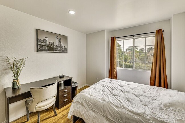 Building Photo - 6920 Palermo Pl