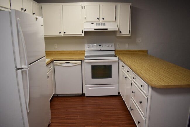 Building Photo - 1169 Ocala Rd