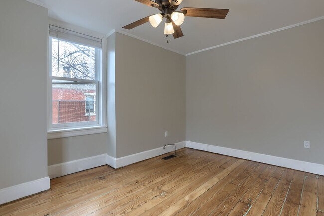 Building Photo - 206 Reily St