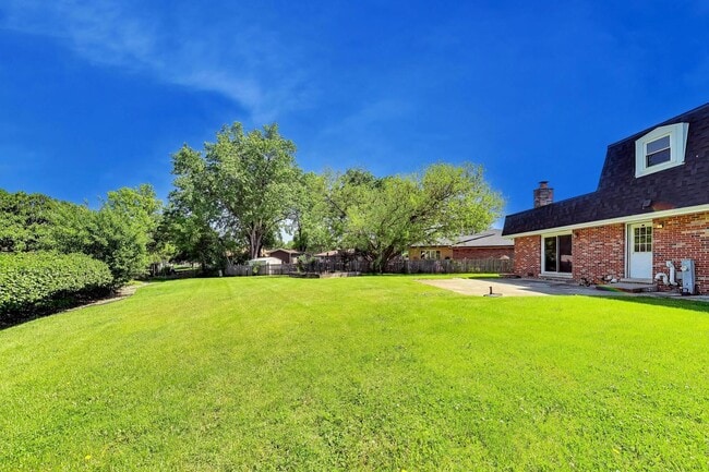 Building Photo - 1526 Carrol Ct