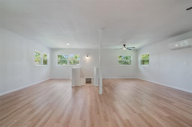 Building Photo - 1421 S Scullin Ave