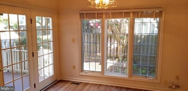 Building Photo - 464 Winding Rose Dr