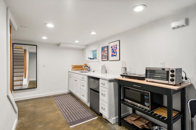 Building Photo - 957 NW 64th St