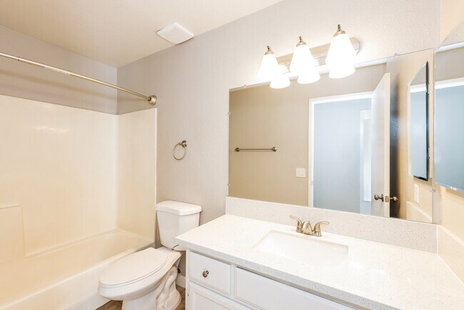 Building Photo - 609 Carleton Dr