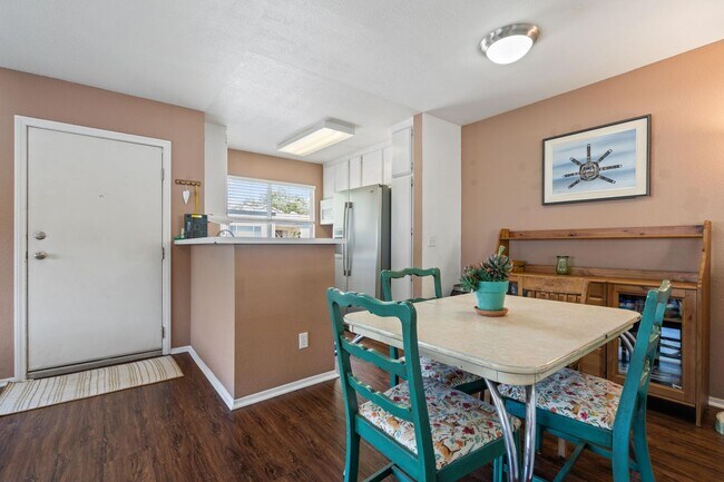 Building Photo - 21305 Nandina Ln