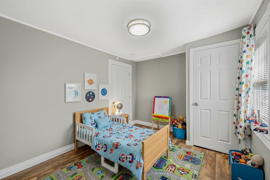 Building Photo - 11 Haab Ave