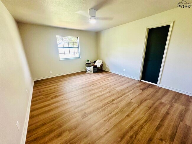 Building Photo - 153 Kinta Trail