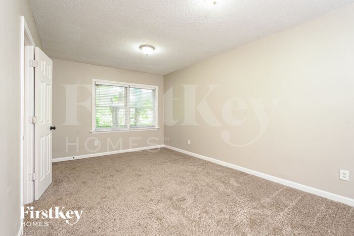 Building Photo - 7 Stoney Glen Pl