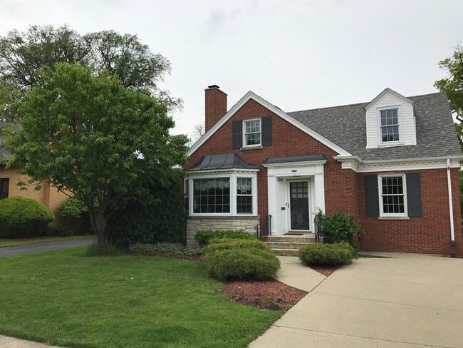 Home - 1714 Greendale Ave