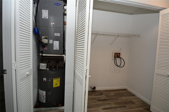 Building Photo - 107 Brunswick Ln