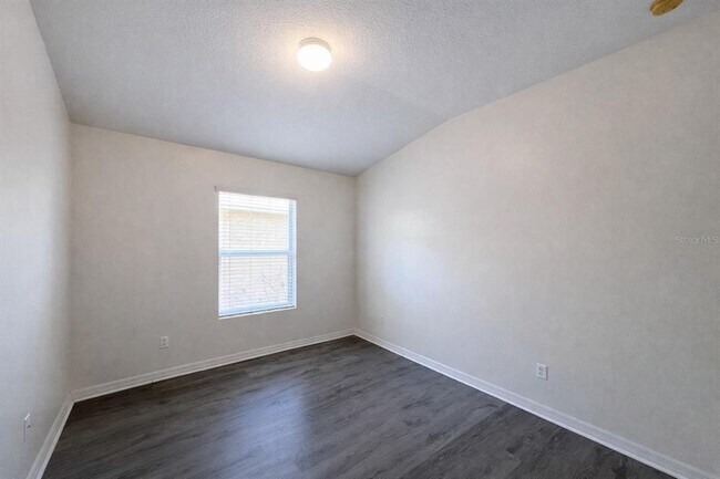 Building Photo - 15342 Oak Apple Ct