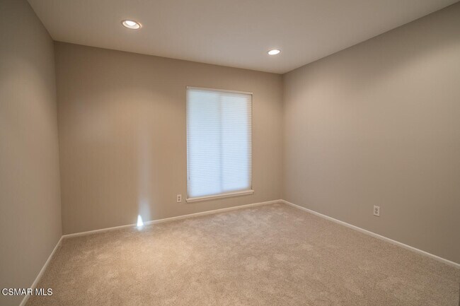Building Photo - 3065 Starling Ave