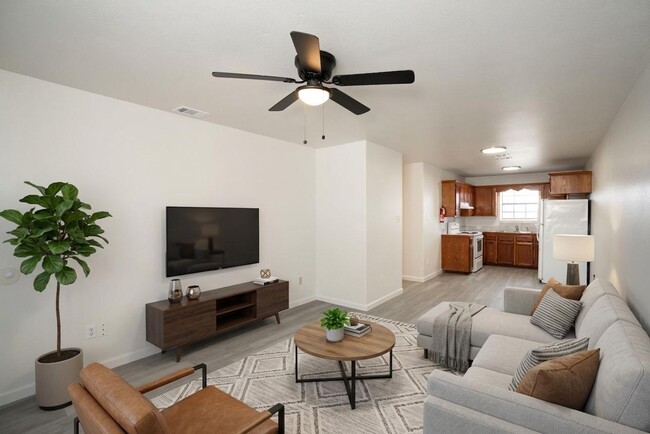 Interior Photo - 418 Gastel Circle