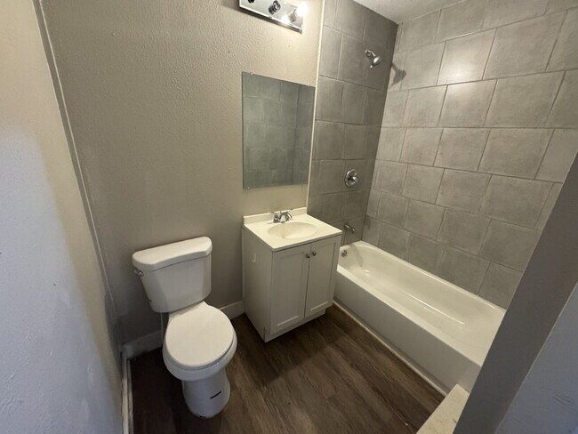 Building Photo - "Charming 4-Bedroom Home in Augusta with S...