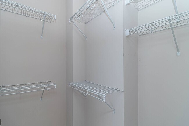 Building Photo - 109 Willow Pond Dr