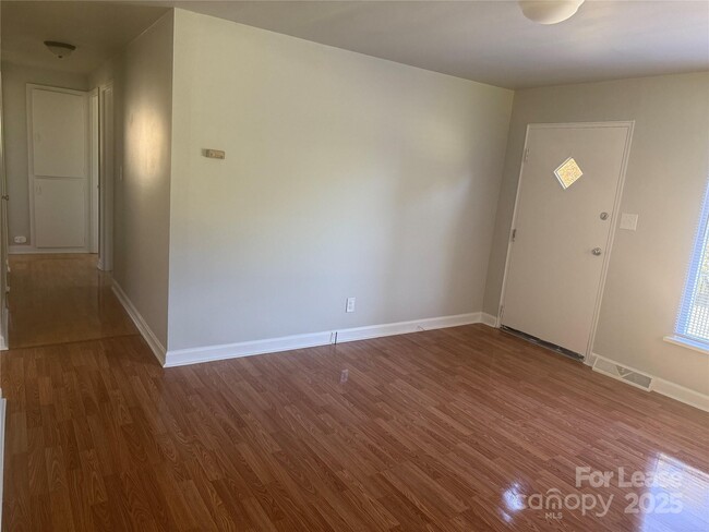 Building Photo - 13301 New Haven Dr