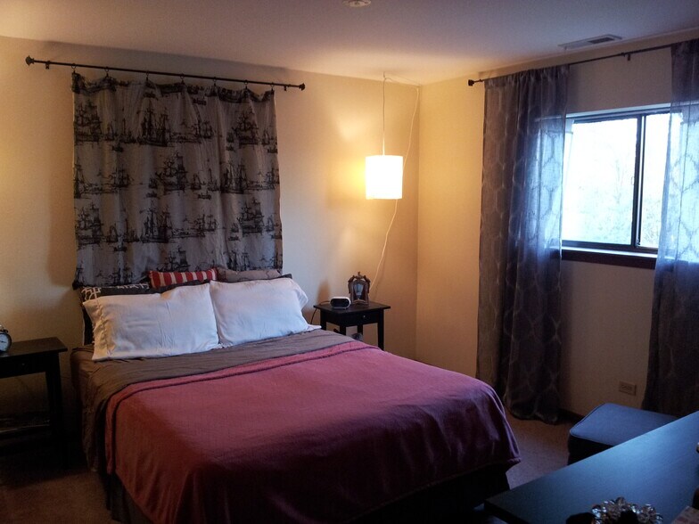 Bed Room - 2268 Abbeywood Dr