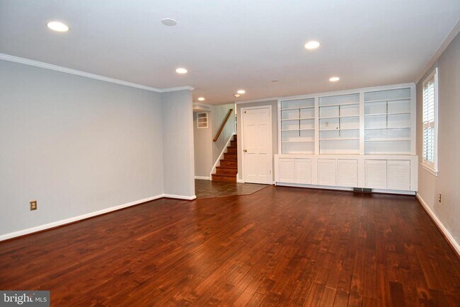 Building Photo - 4100 Dewmar Ct