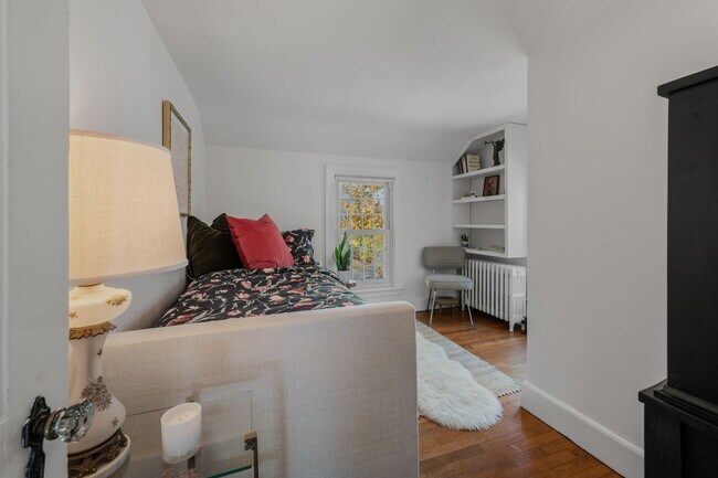 Building Photo - 105 Sill Ln