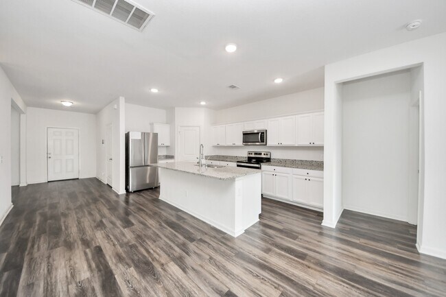 Building Photo - 2056 Spindletree Ln