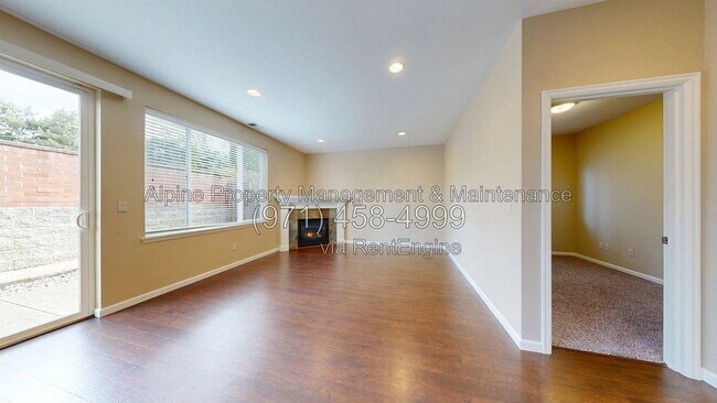 Building Photo - 9495 Northwest Ember Lane