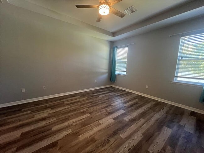 Building Photo - 10487 Atenia St
