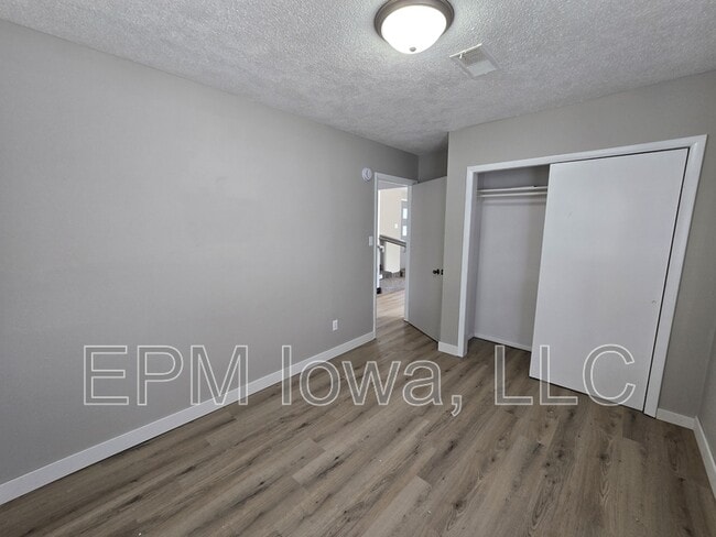 Building Photo - 634 Englewood Ave