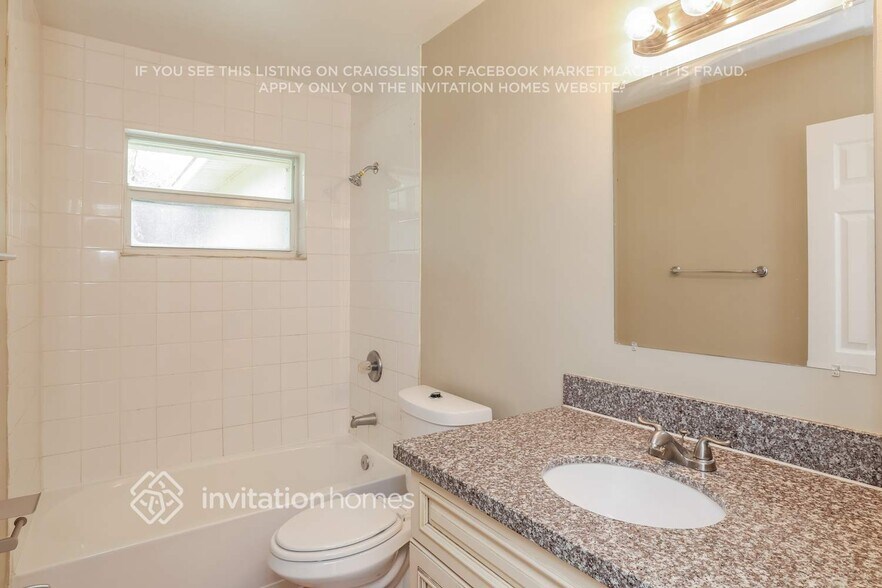 Building Photo - 13355 43rd Rd N