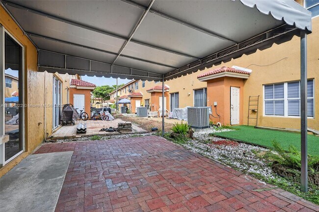 Building Photo - 8425 NW 141st Terrace