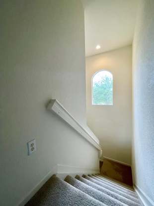 Building Photo - 2563 Stockbridge Square SW