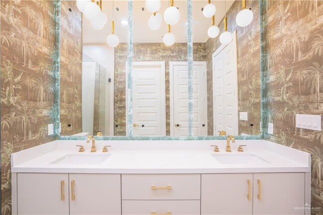 Building Photo - 36 Cottonwood St