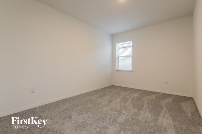 Building Photo - 601 Crown Rose Dr