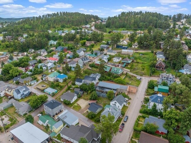 Building Photo - 123 1/2 Stone Street Unit