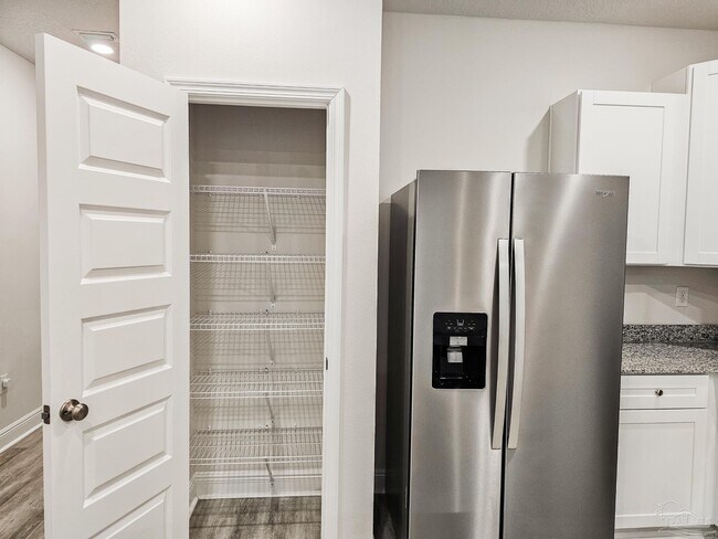 Building Photo - 1211 Fairchild Vlg Dr