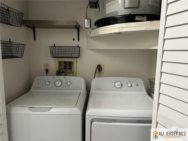 Building Photo - 65 Wentworth Rd