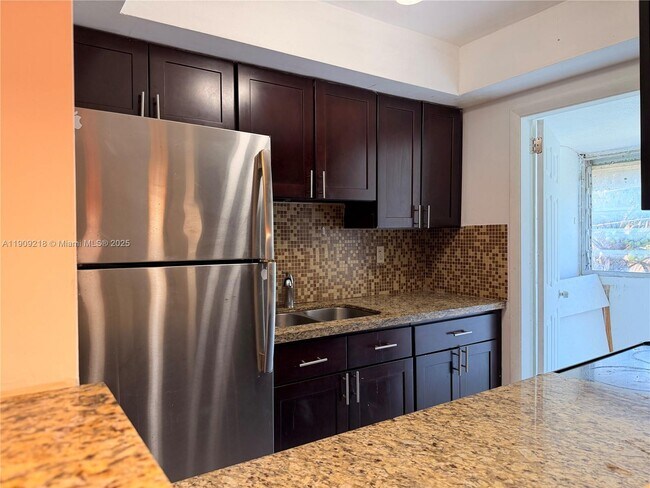 Primary Photo - 20490 NW 7th Ave