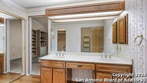 Building Photo - 11910 Pepperidge Cove