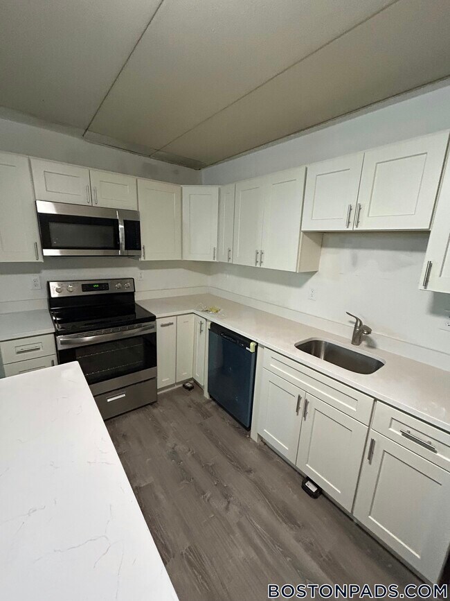 Primary Photo - 30 Normandy Ave