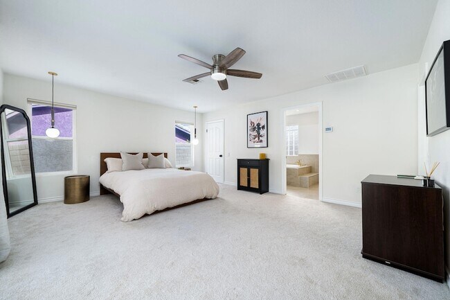 Building Photo - 53680 Avenida Montezuma