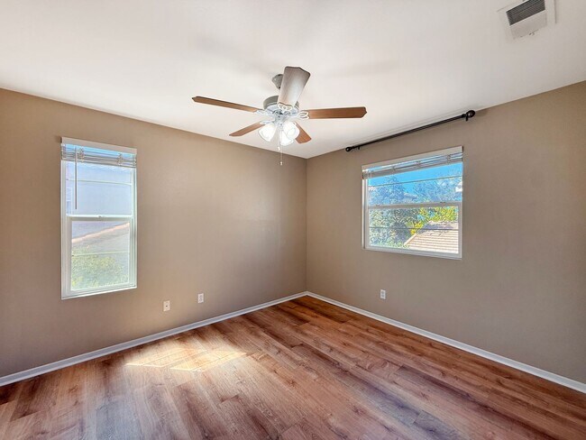 Building Photo - Spacious 4BR/2.5BA Home in Otay Ranch – Av...