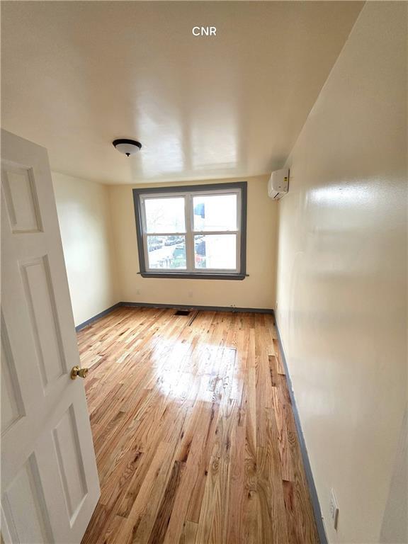 Building Photo - 154 Saratoga Ave