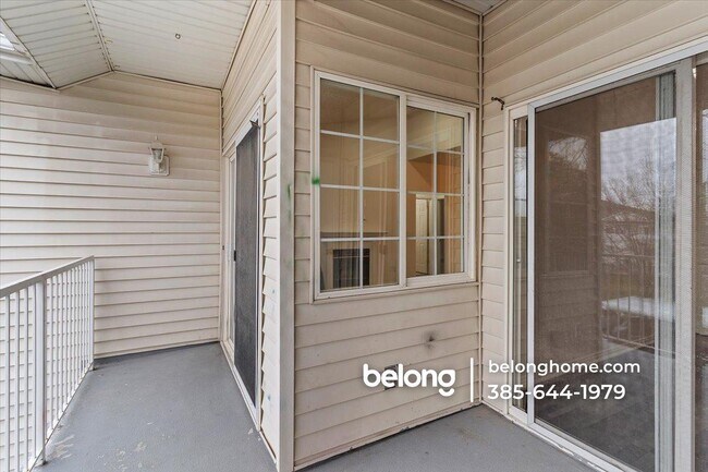 Building Photo - 3827 S Big River Wy