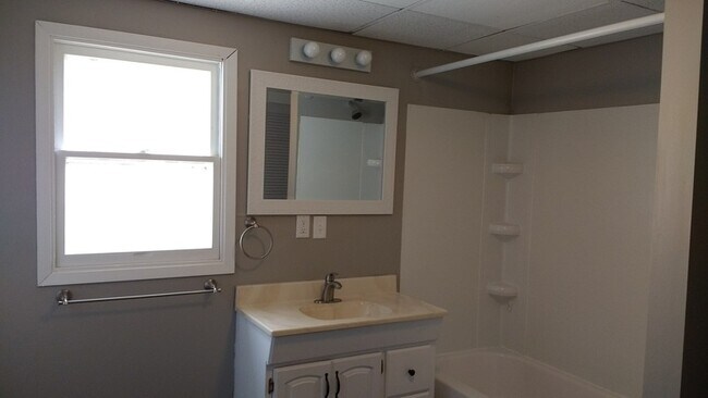 Building Photo - 901 1st St N