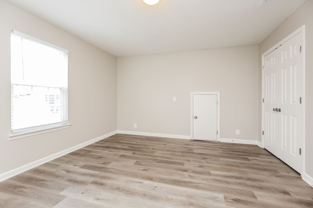 Building Photo - 7449 E Winchester Dr