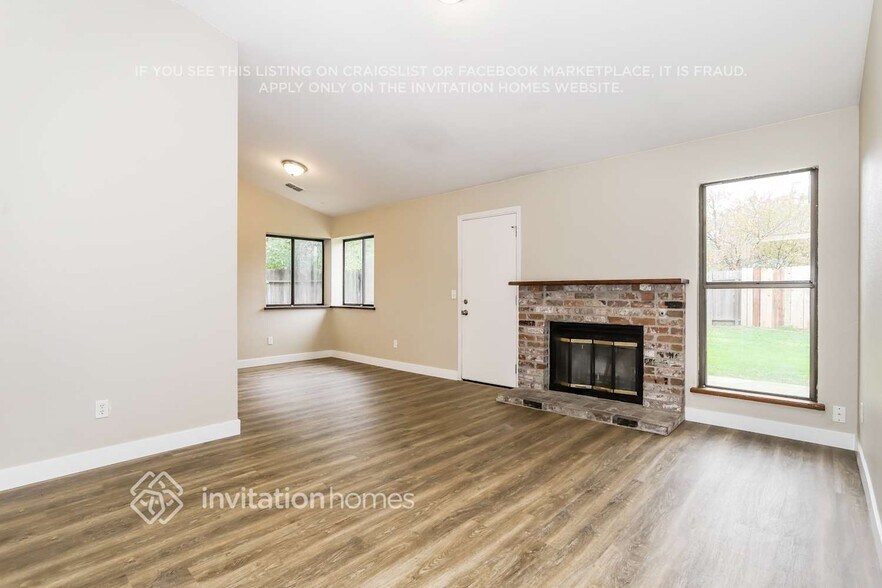 Building Photo - 15 Bishopgate Ct