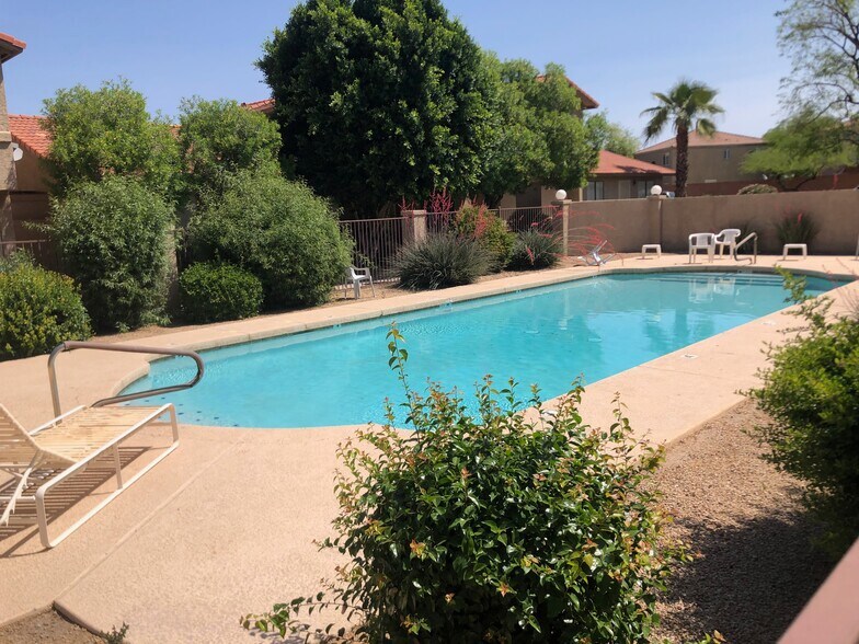 Building Photo - 17610 N 17th Pl