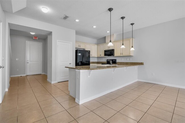 Building Photo - 5118 Adelaide Dr