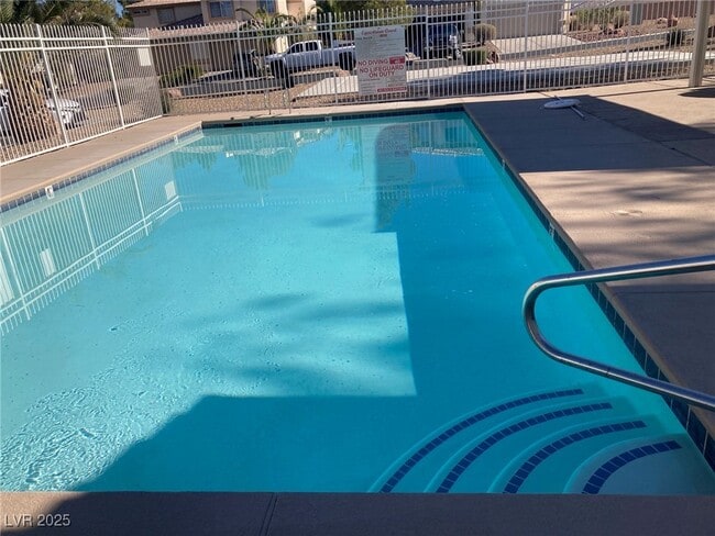 Building Photo - 752 Spotted Eagle St