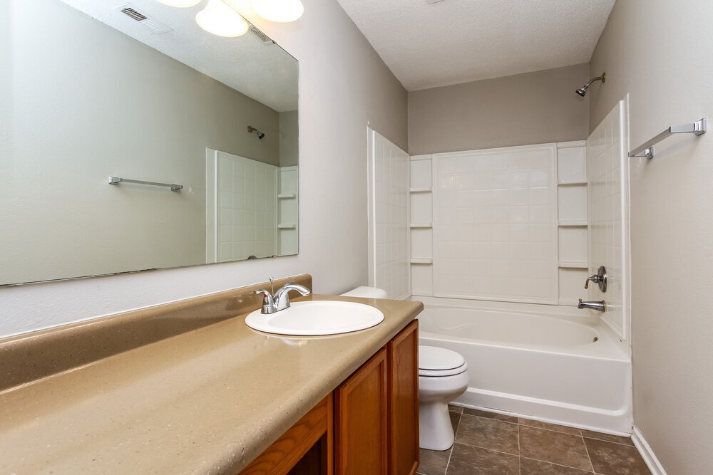 Building Photo - 8551 Bluff Point Dr