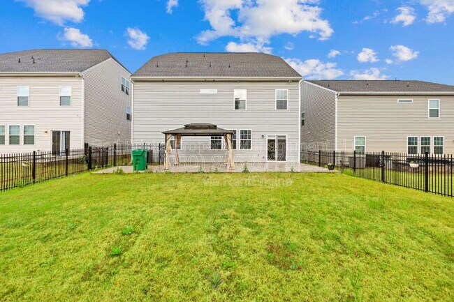 Building Photo - 14924 Nichols Hall Dr